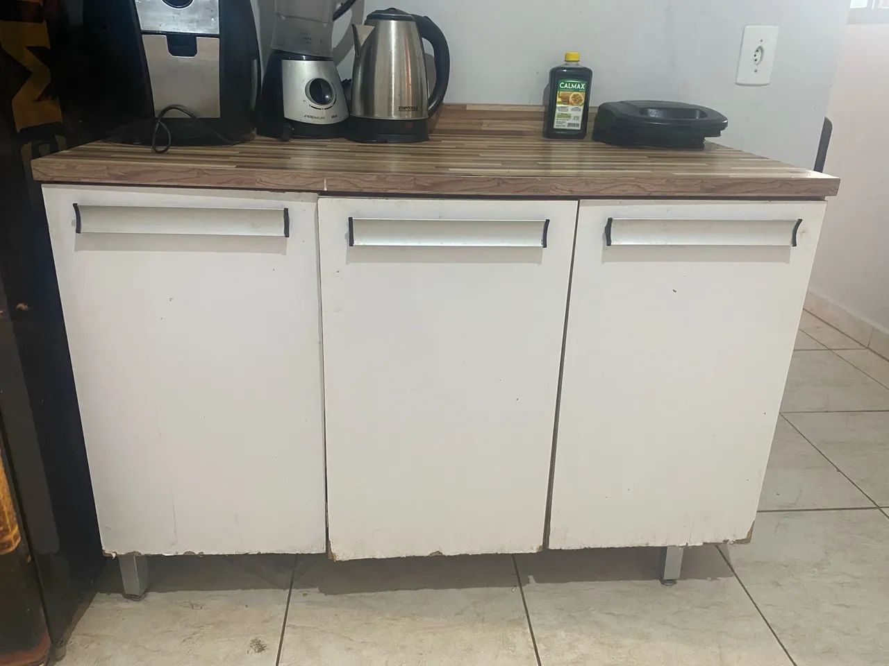 Vende se armário 