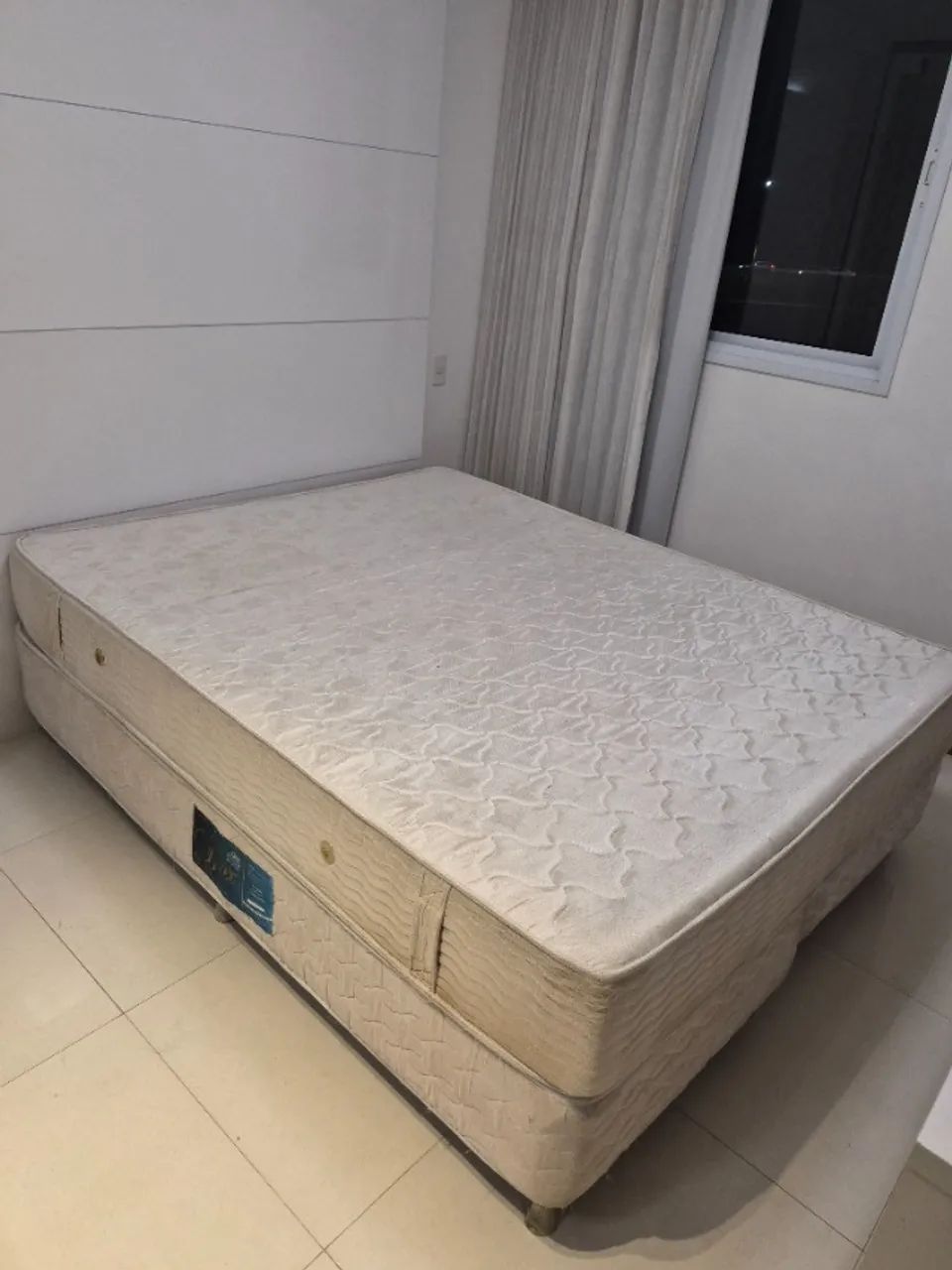 Cama box e colchão - Queen - Foto 2