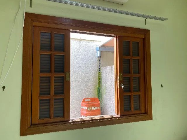 Janela madeira maciça  - Foto 3