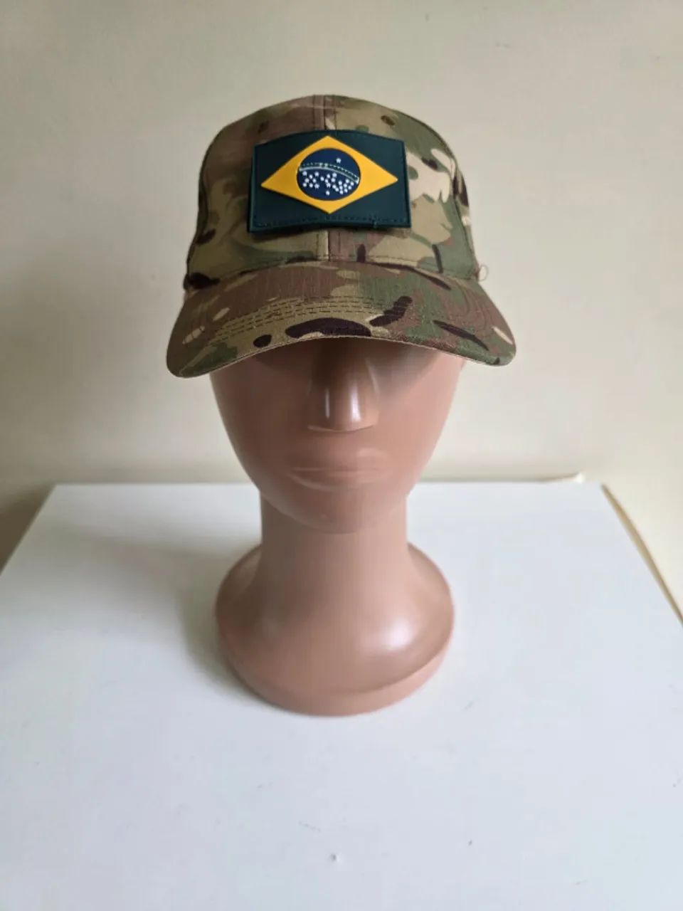 Boné Camuflado com Patch Bandeira do Brasil Premium Ajustável NOVO