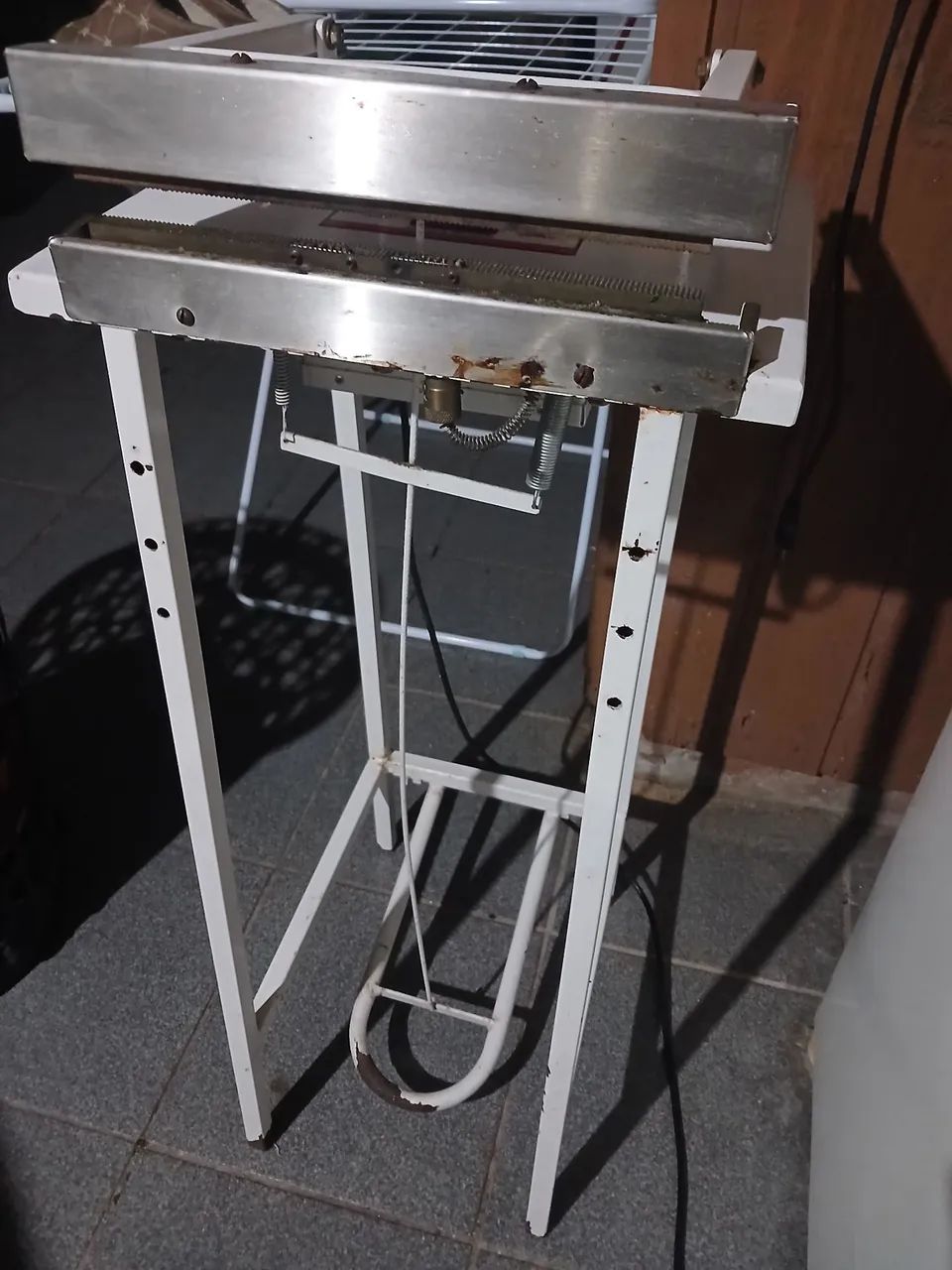 Seladora de pedal com datador lote e validade 