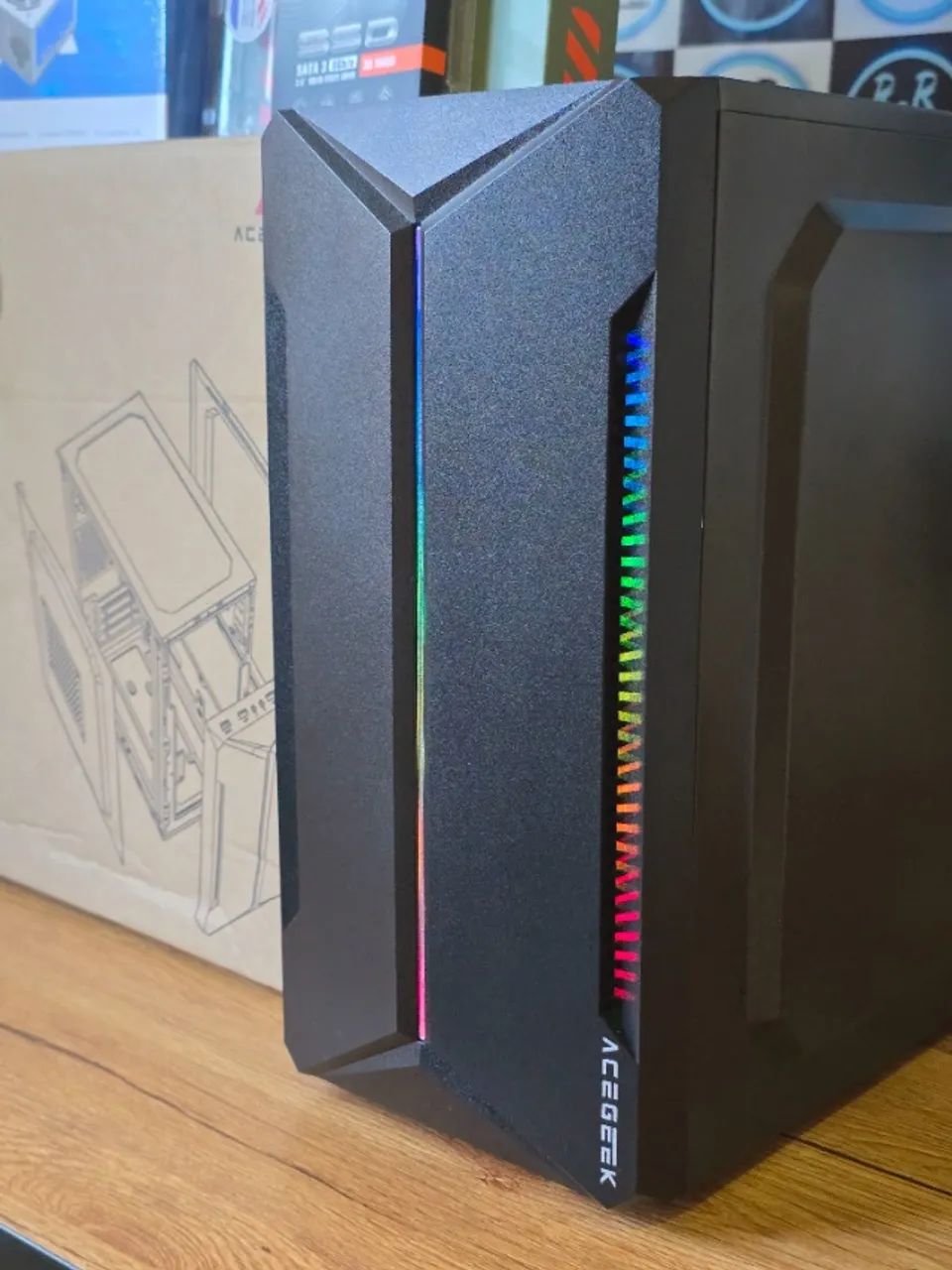 CPU Intel Core i5, SSD