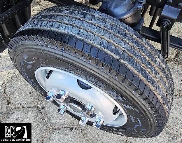 MERCEDES BENZ ACCELO 815 13/13 C/AR - Foto 9