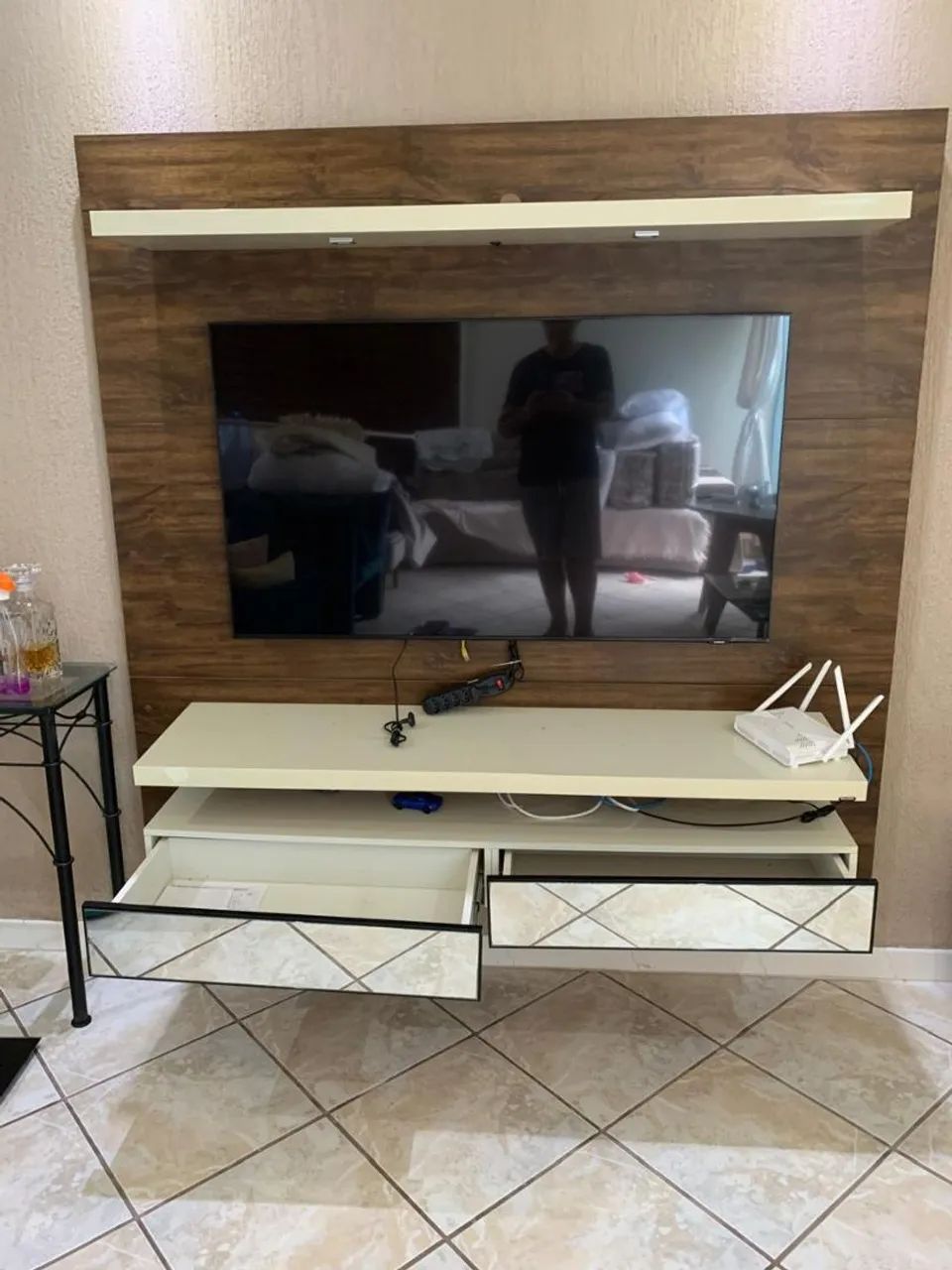 Melhor oferta para levar hoje - Painel para TV com duas gavetas novo - barbada... - Foto 2