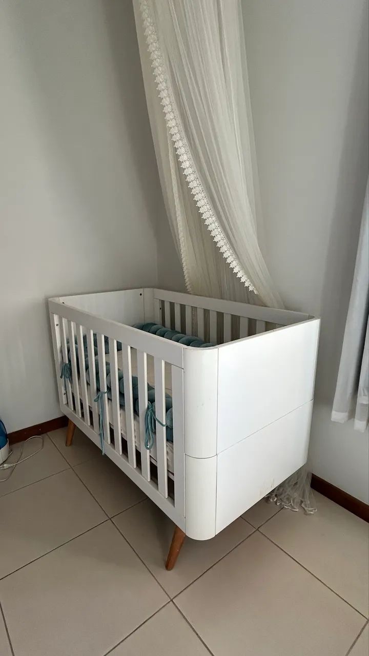 Berço 3 em 1 + poltrona com puf - Foto 5