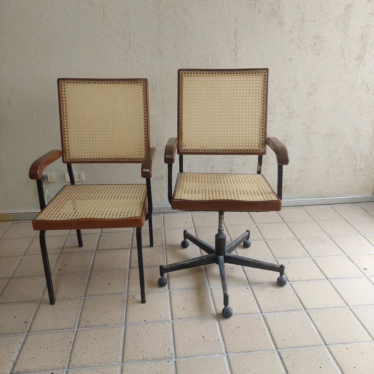 Vendo Conjunto Cadeiras *94