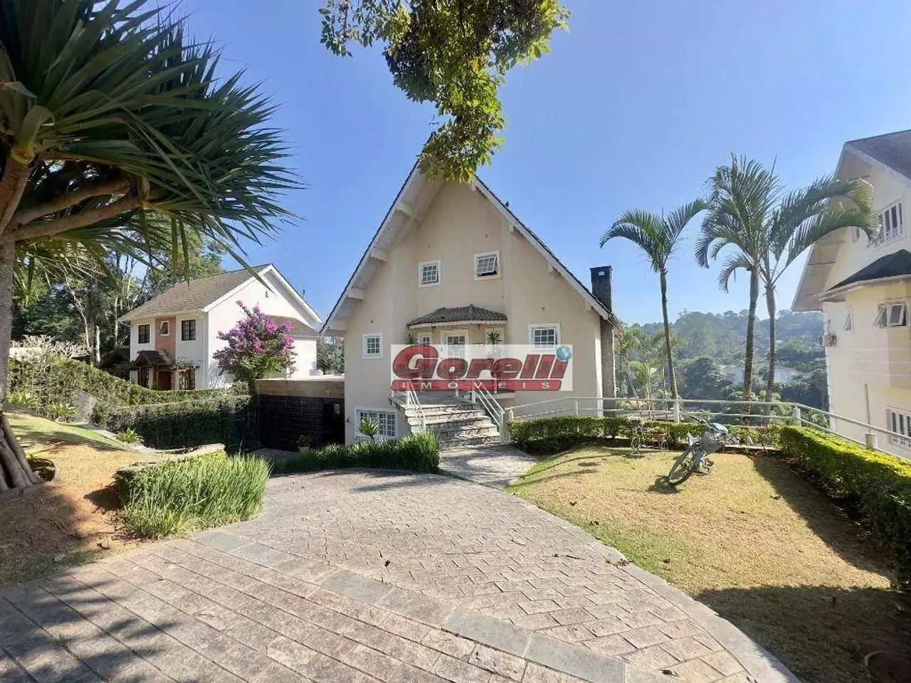 Casa em Condomínio Arujá