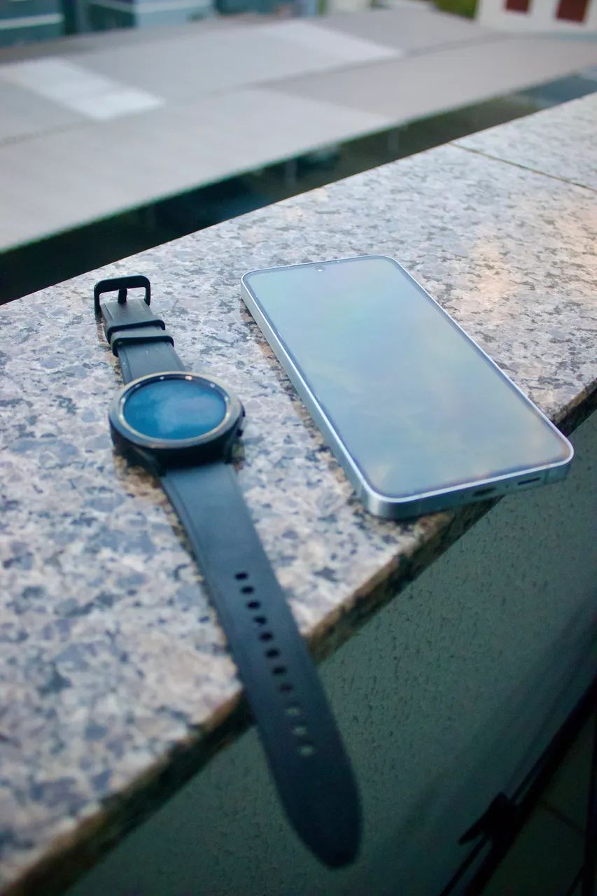 A55 5G 256gb + Galaxy Watch 4 Classic - Foto 3