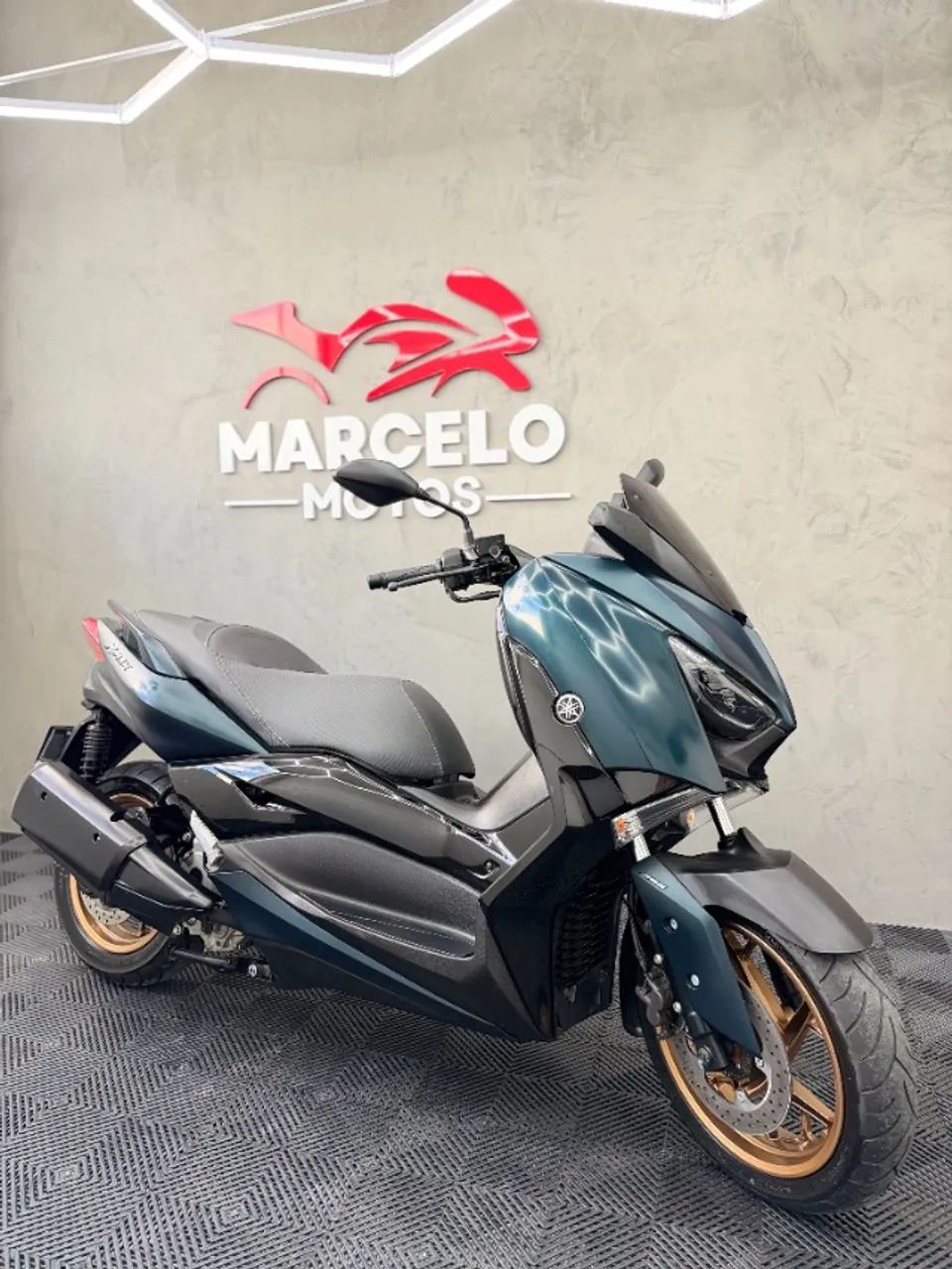Yamaha XMAX 250 2023