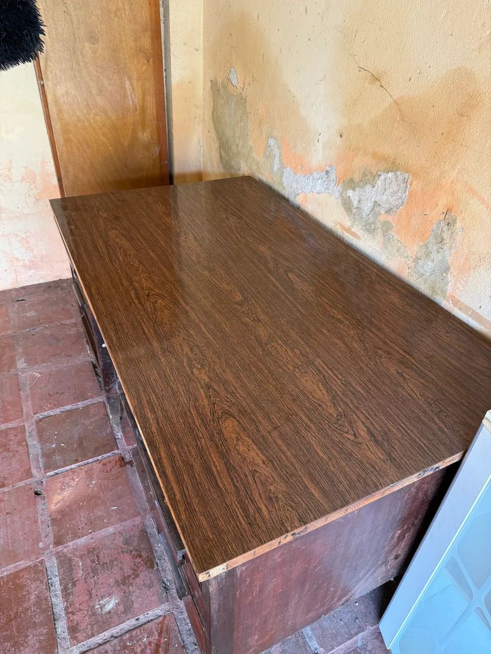 Mesa de Escritório em Madeira com 7 Gavetas - Foto 3