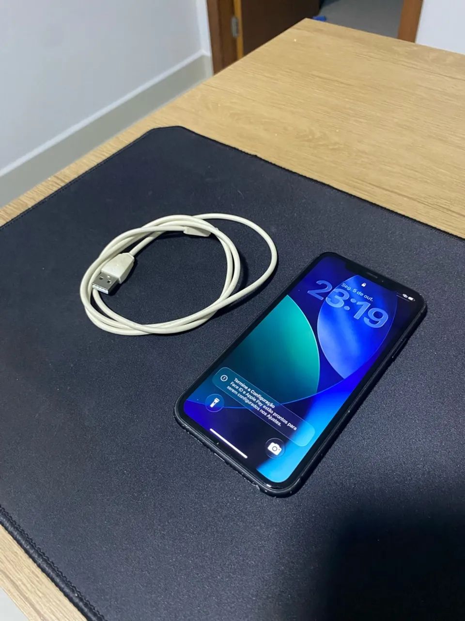 IPhone 11 Impecável + Kit carregador e capinha  - Foto 3