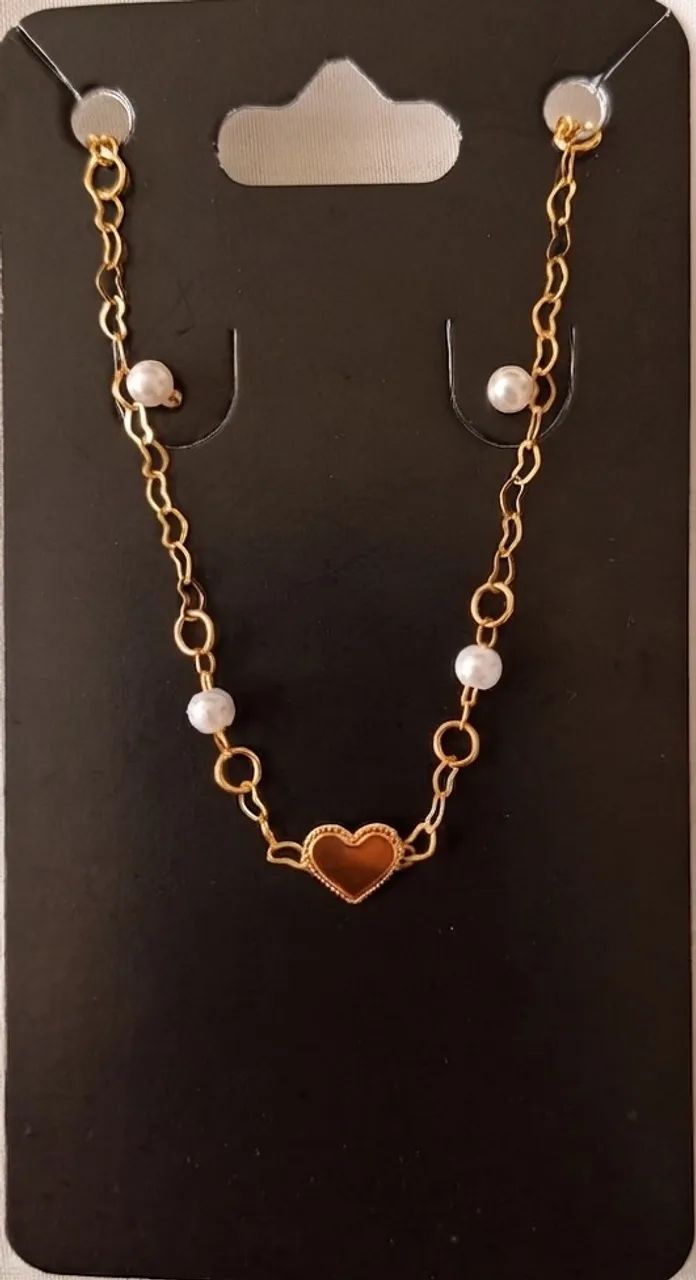 Conjunto infantil pulseira e brinco de pérolas coração | folheado ouro 18k | kit presente - Foto 2