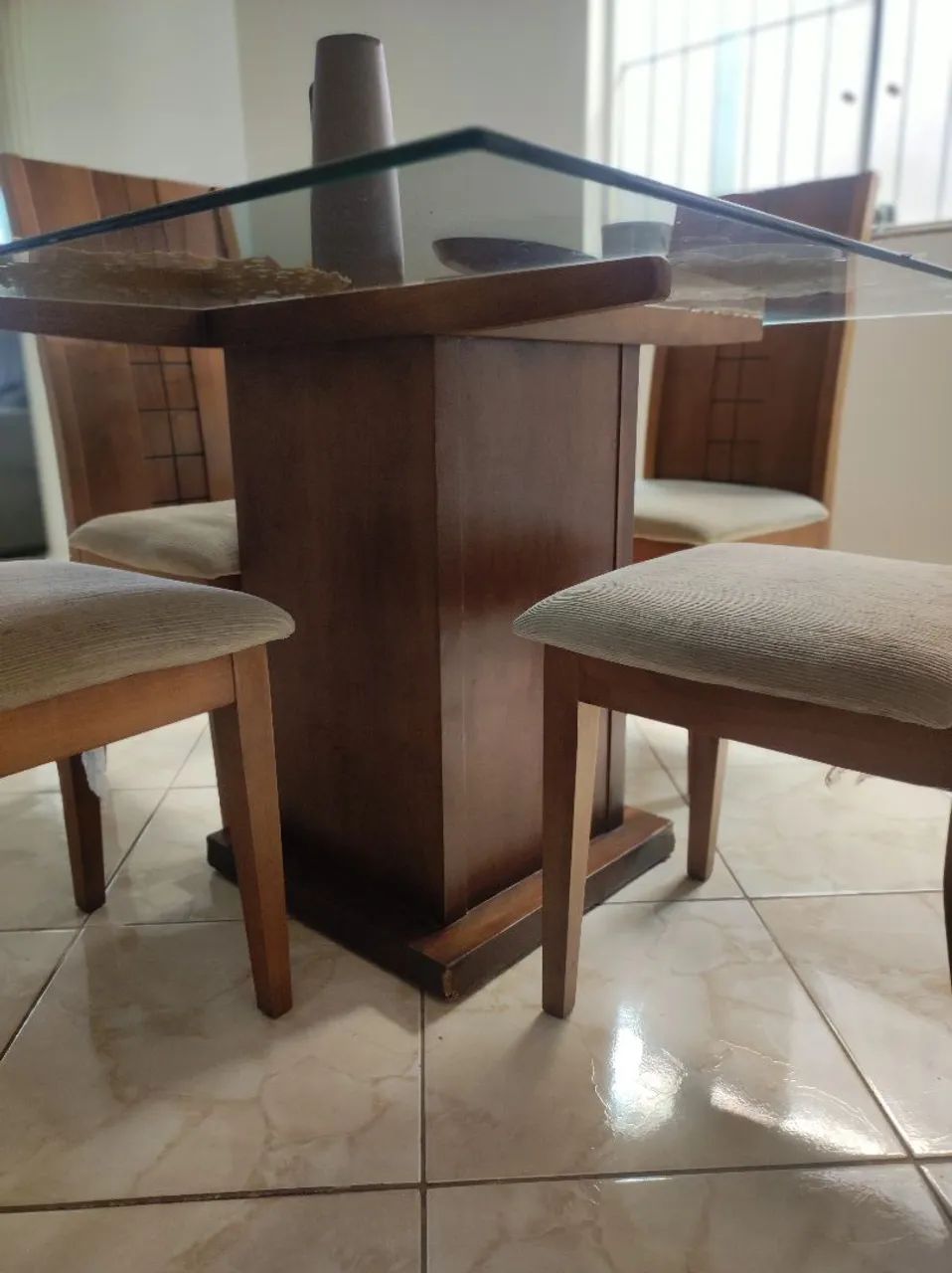 Mesa com 4 cadeiras imbuia - Foto 3