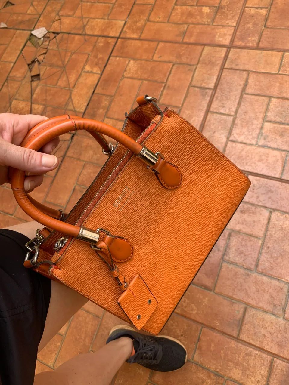 Bolsa Tote Lorena Couro Laranja média  - Foto 4