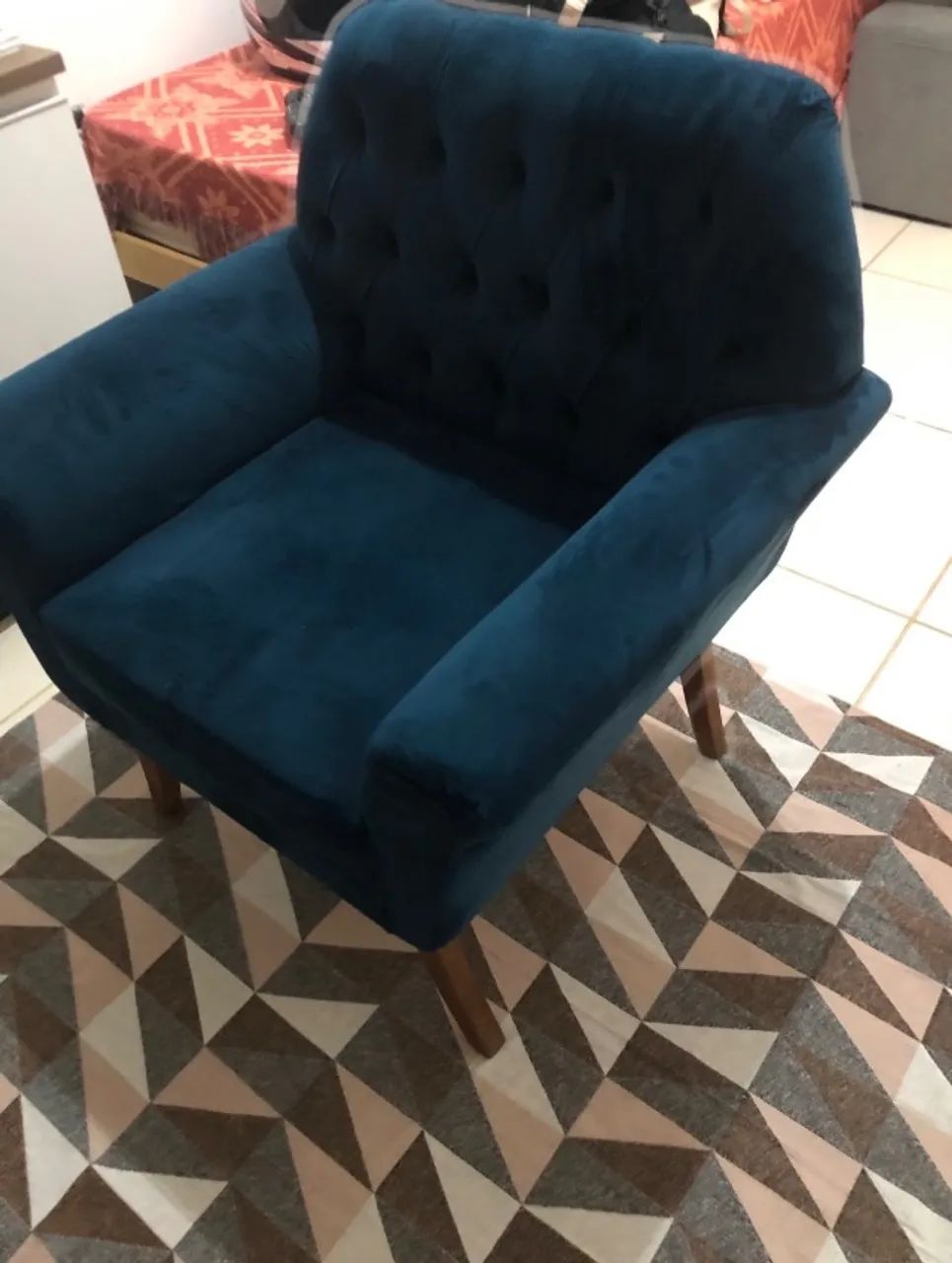Poltrona decorativa veludo azul - Foto 2