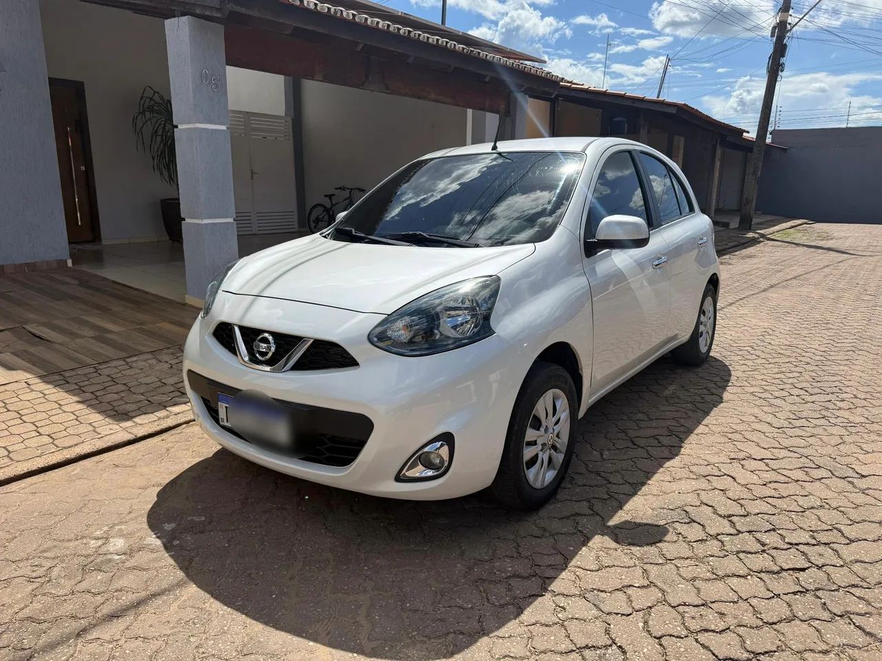 Nissan March 2018
