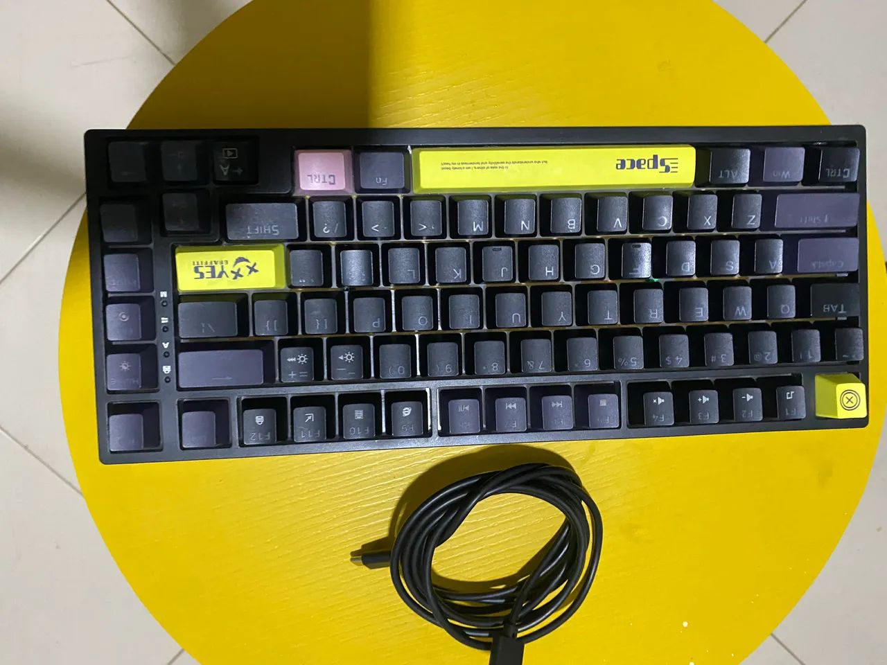 Teclado mecânico onikuma 75%