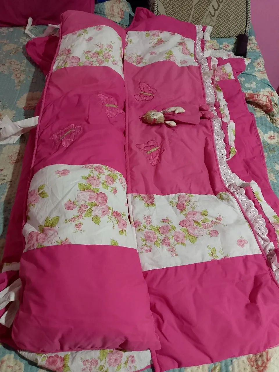 Vende-se kit de berço 