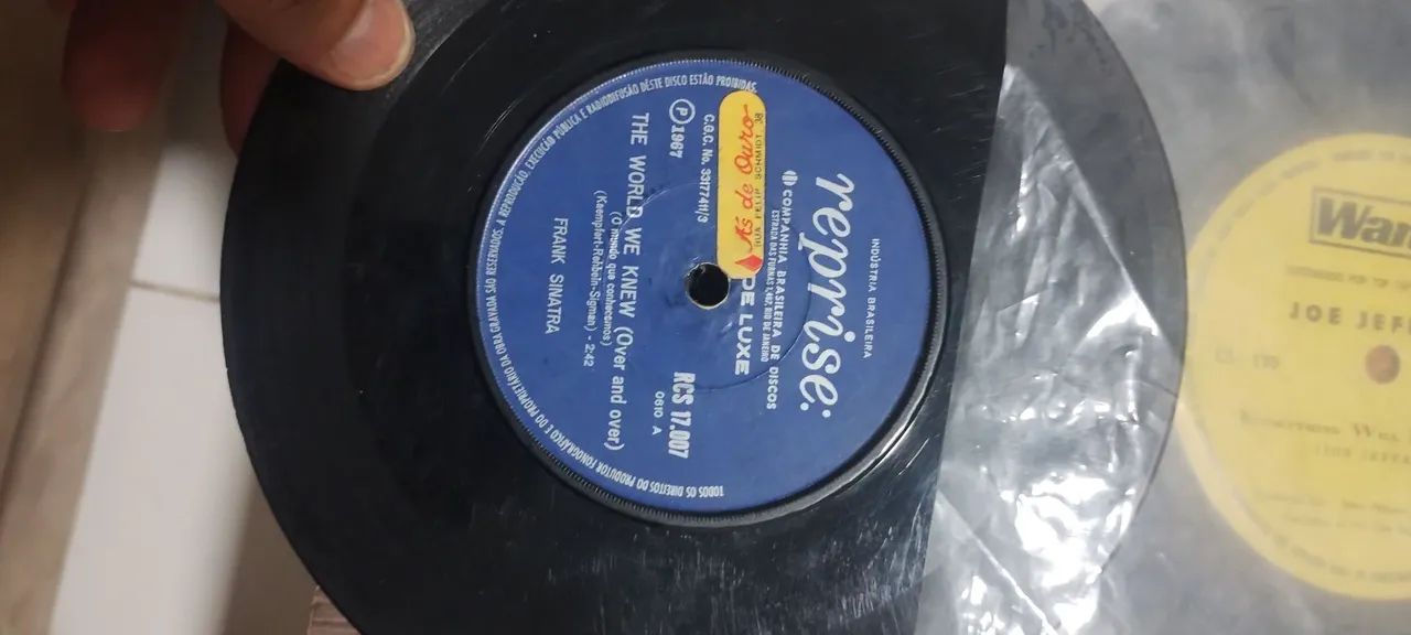 Vendo pasta com 18 LPs compactos  - Foto 4