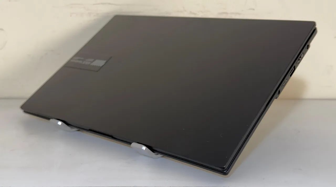 Notebook Gamer Ryzen 5 7520U 8GB RAM SSD 512GB Placa de vídeo