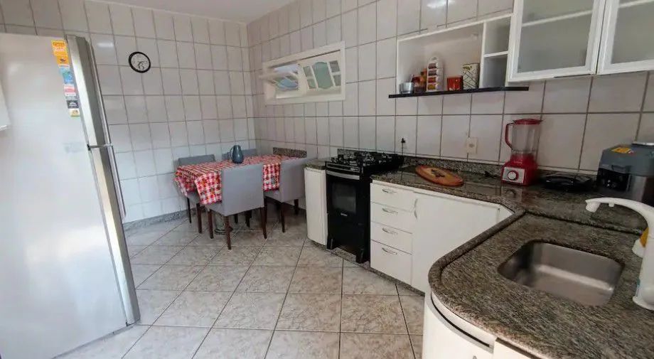 Casa de praia em Vila Velha com ar condicionado piscina churrasqueira área de jogos . - Foto 7
