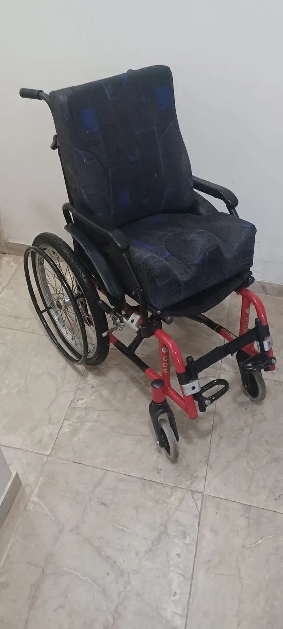 Cadeira de rodas infantil.499,00 - Foto 2