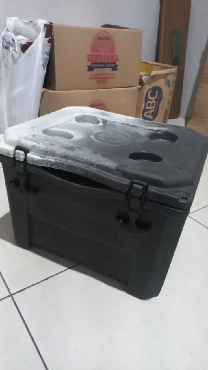 caixa térmica Bruden 15 lts.Nova