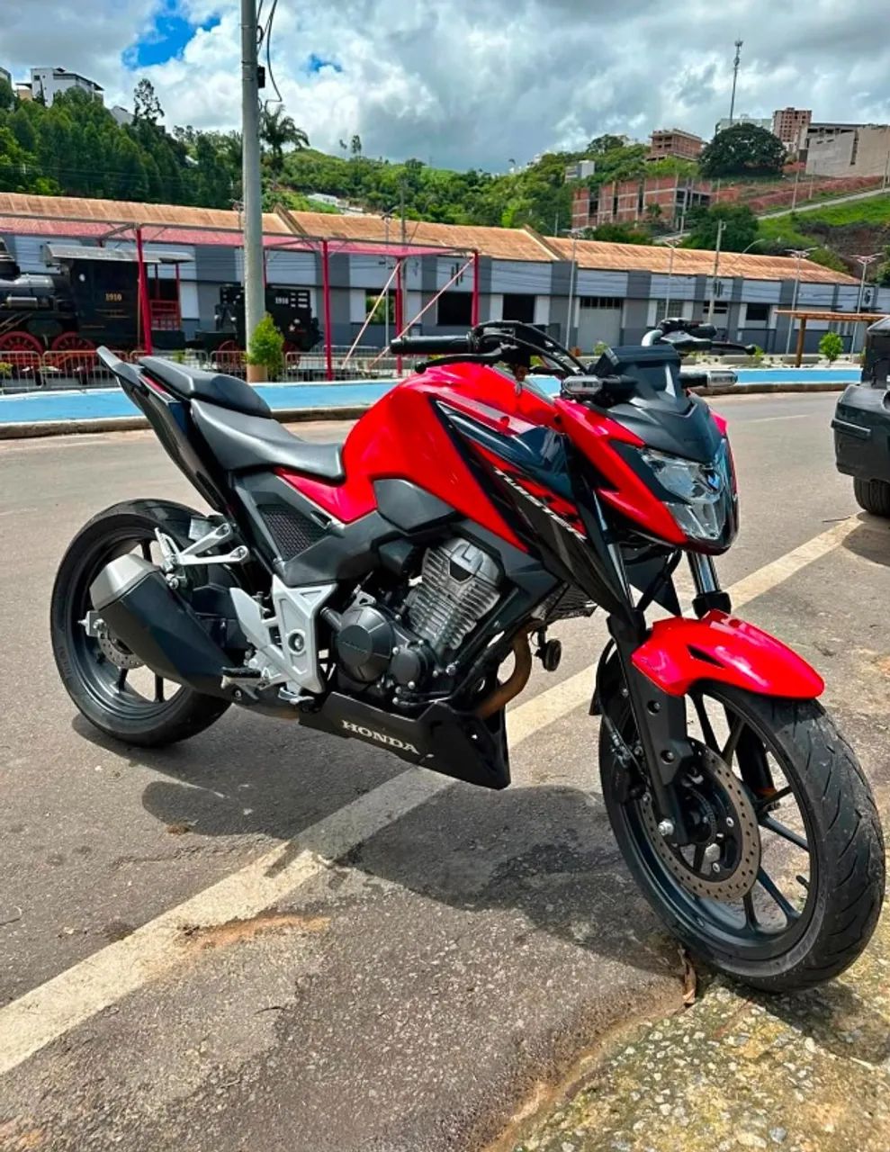 Honda CB 300F twister - Foto 2