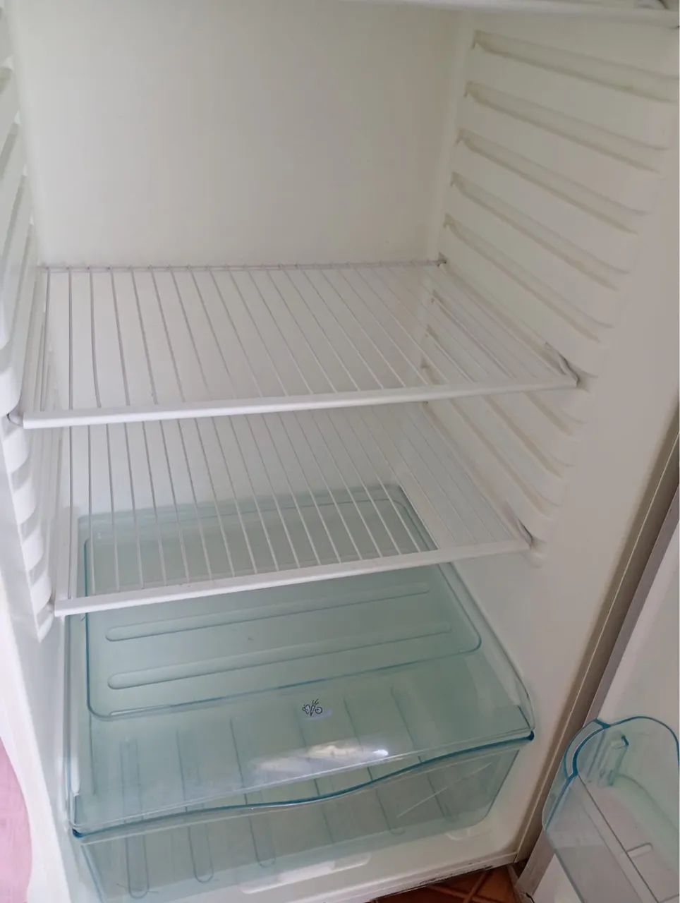 Vendo geladeira Electrolux - Foto 2