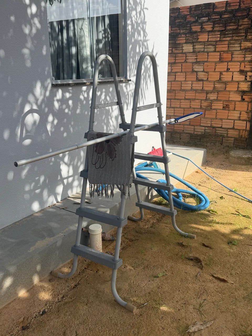 Piscina estrutural Bestway 10.250 litros - Foto 5