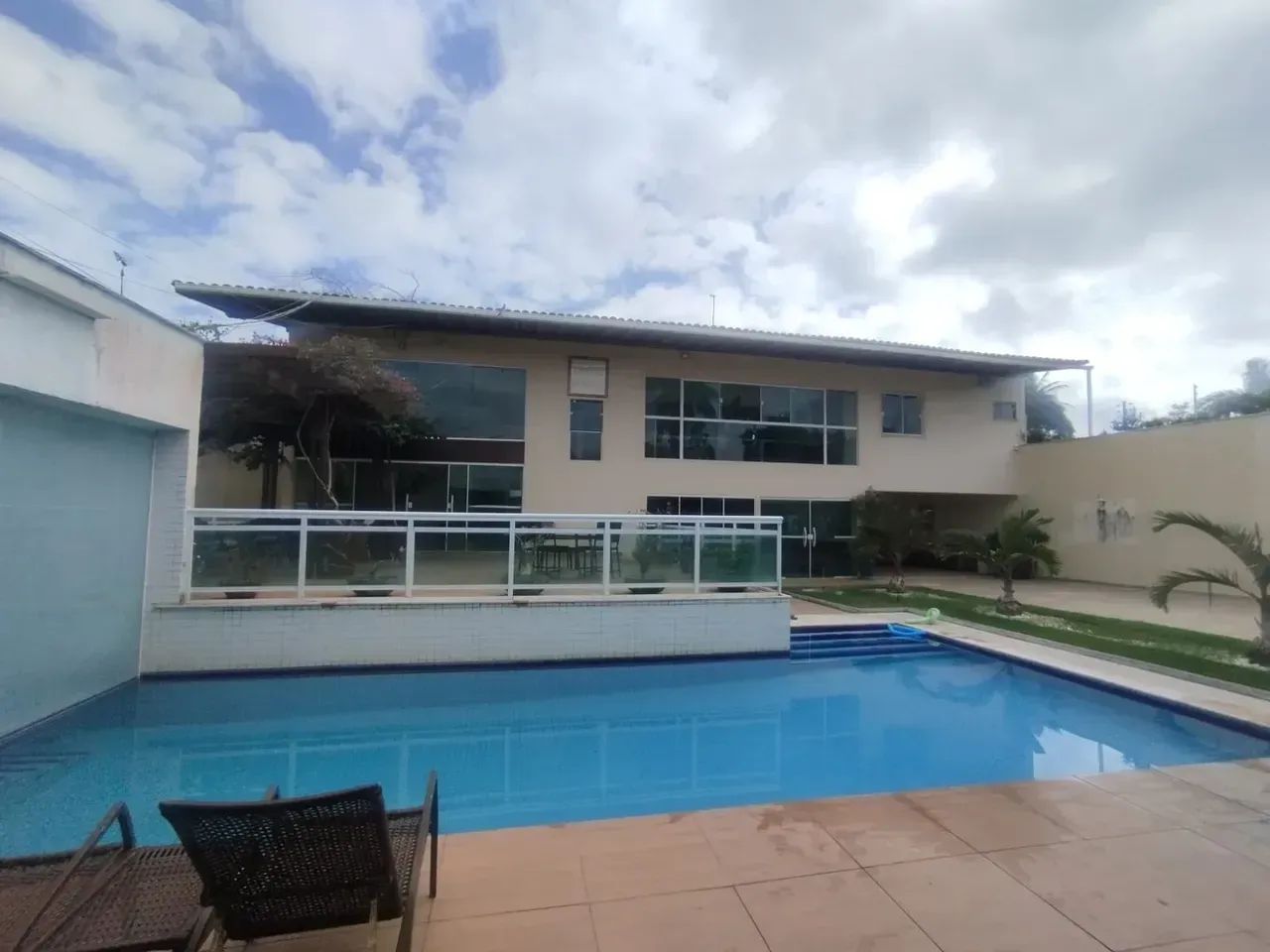OLHO DAGUA - CASA MOBILIADA