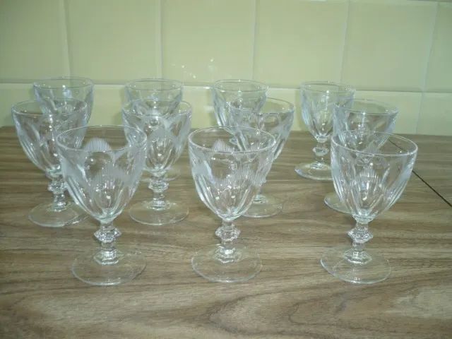 CONJUNTO  DE  TAÇAS  DE  CRISTAL - Foto 3