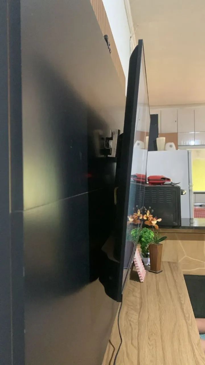 Smartv 43 polegadas AIWA semi nova parcelo na maquininha  - Foto 4