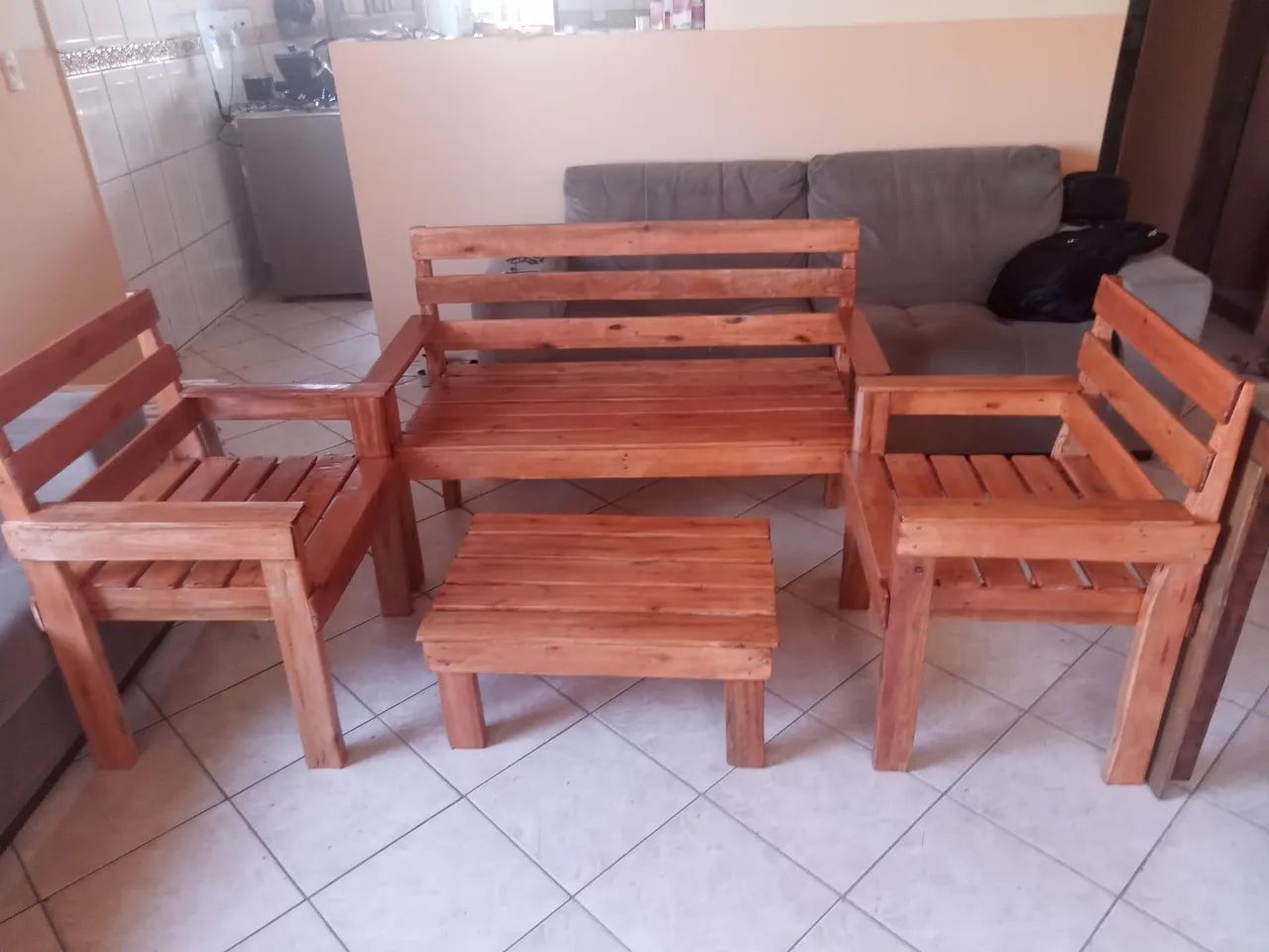 Conjunto de bancos e poltronas rústico - Foto 3
