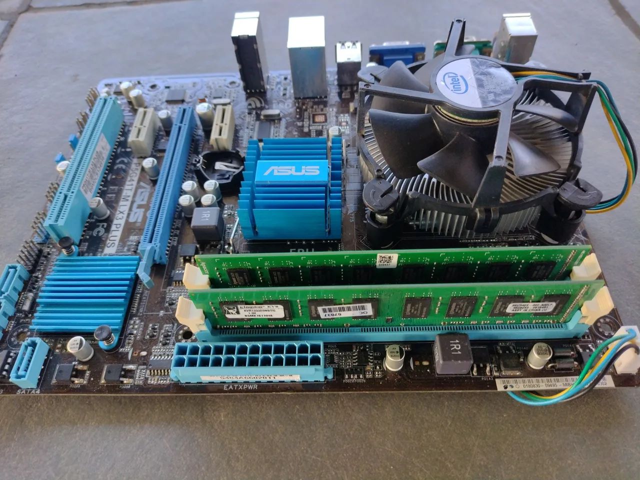 Kit Placa Mãe Asus Xeon Quad Core 6GB - Foto 4