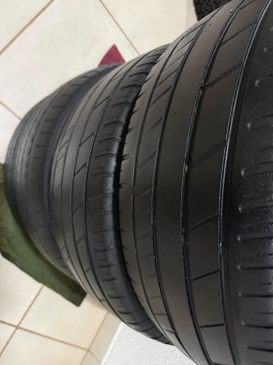 Vendo 4 Pneus Aro 16 / 235/60 - Foto 4