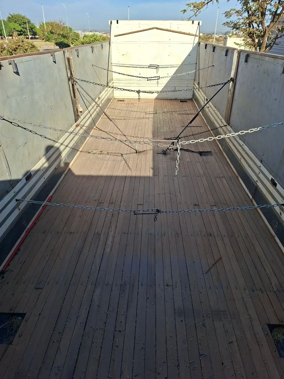 Carroceria Graneleira Truck 8,5m Semi-Nova - Foto 4