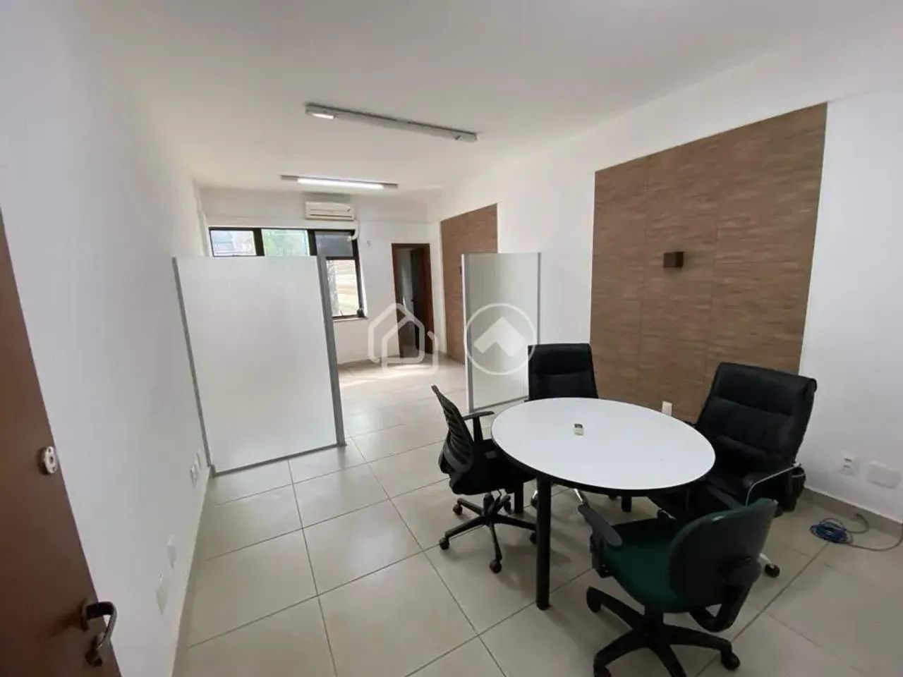 Sala Comercial à venda em Vale do Sereno