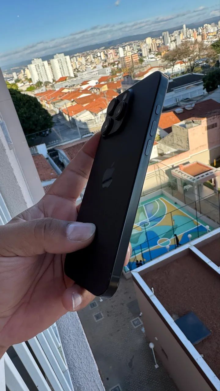 iPhone 16 Pro Max - Foto 2