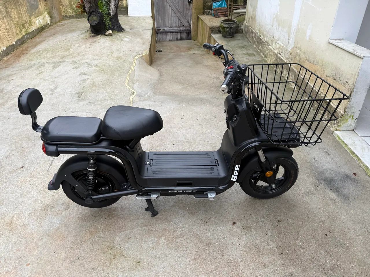 BEE U1 NOVA