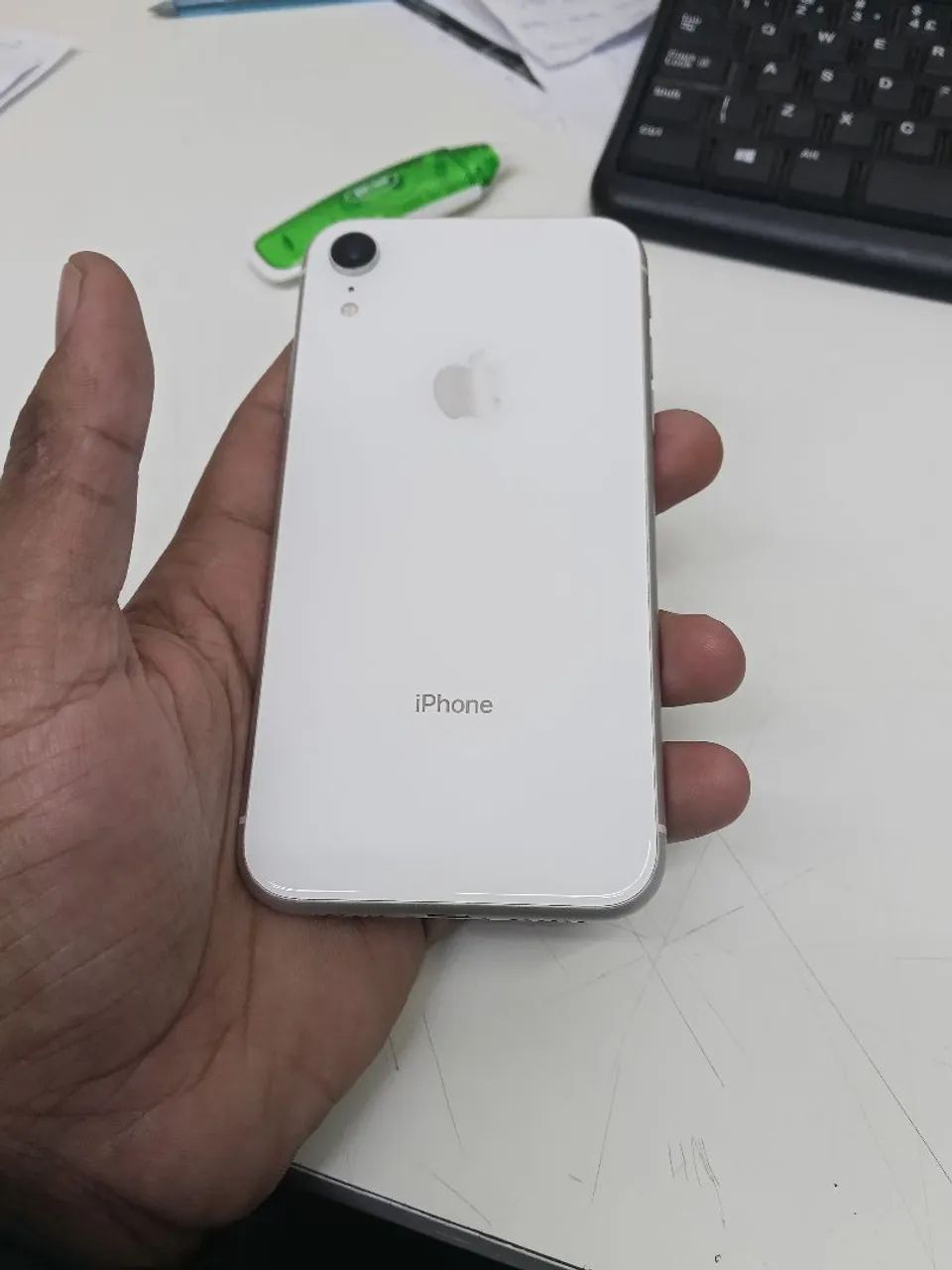 Vendo iPhone XR 64gb branco  - Foto 3
