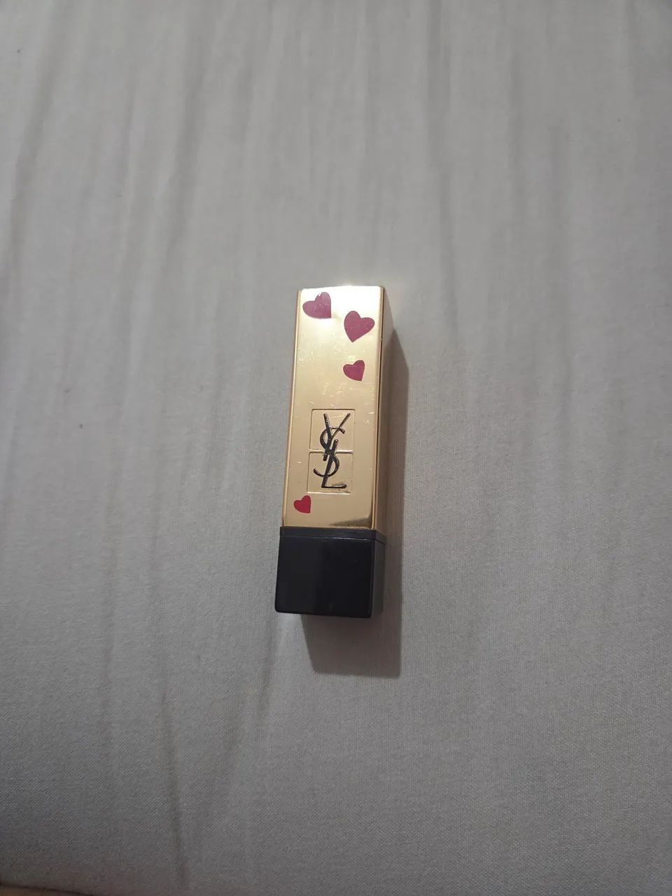 Batom vermelho Yves Saint Laurent