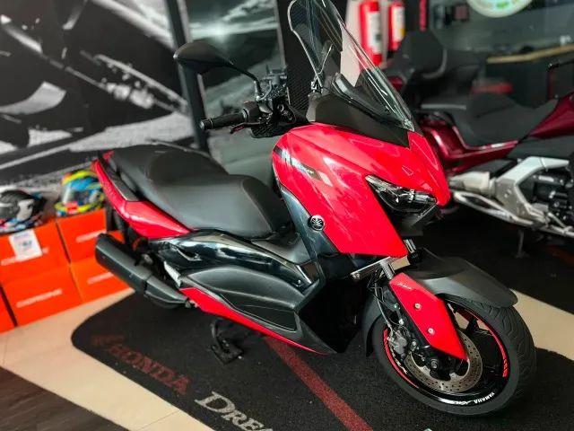 X-MAX 250 2024 