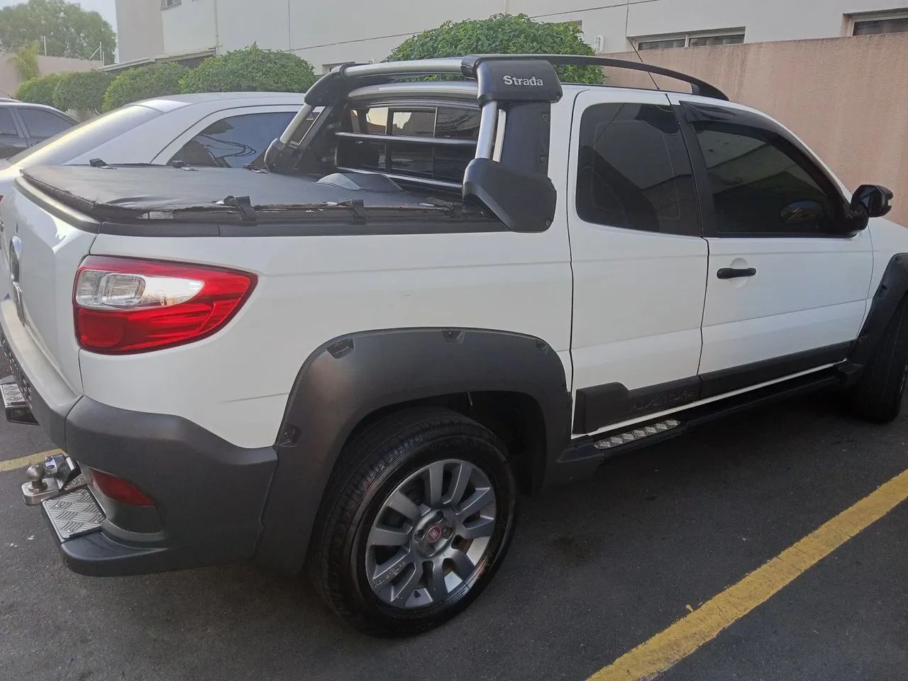 Fiat Strada Adventure1.8/ 1.8 Locker Flex CD 2016 - Foto 3