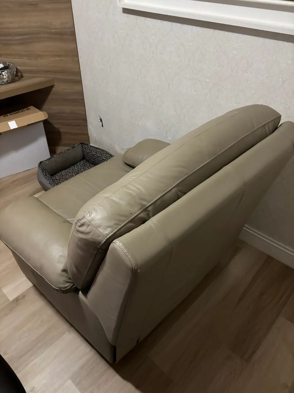 Poltrona do Papai Minuano - 100% Couro Legítimo - Oportunidade! - Foto 2