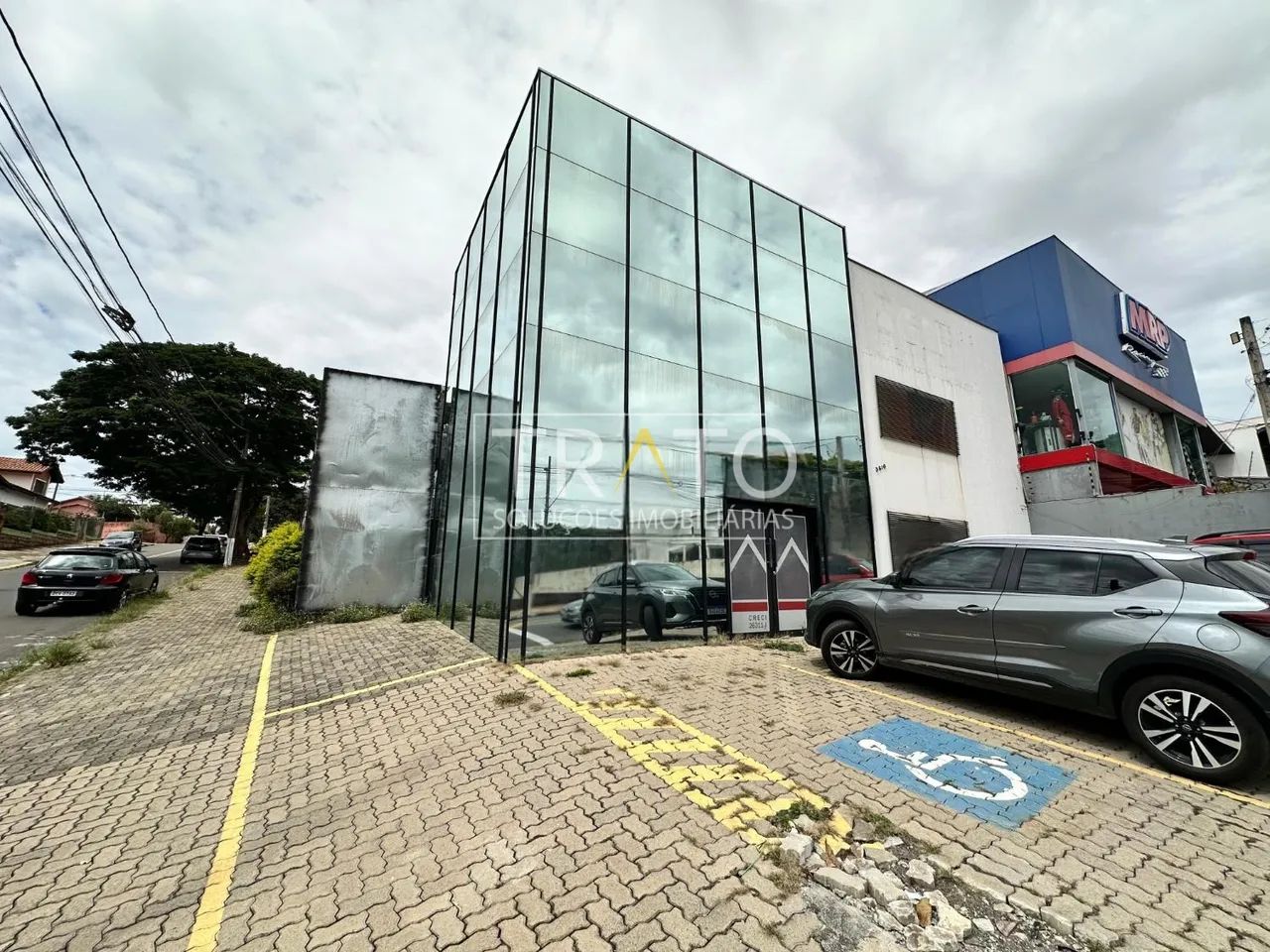 Prédio comercial na Barão De Itapura