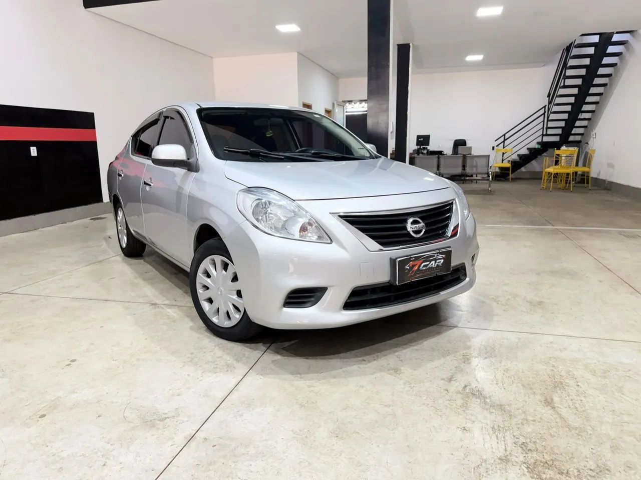 Nissan Versa 1.6 16V FLEX SV 4P MANUAL 2013