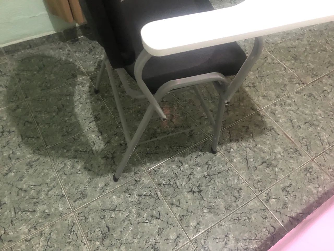 Cadeira universitária prancheta grande - Foto 2