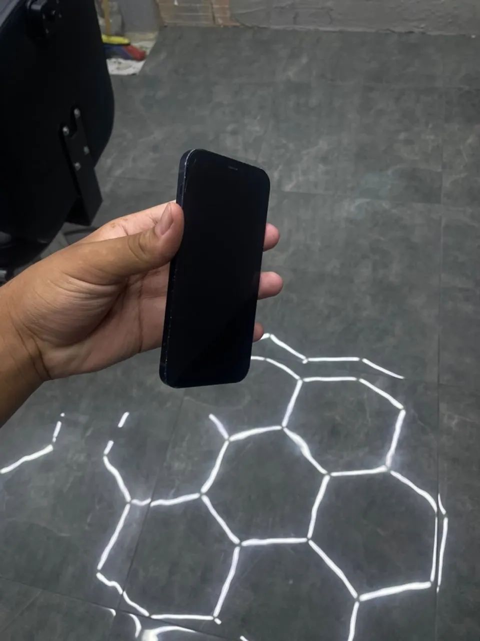 vende-se iphone 12 tudo original  - Foto 4