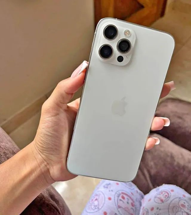 iPhone 12 Pro Max Muito Novo - Celulares e Smartphones - Centro